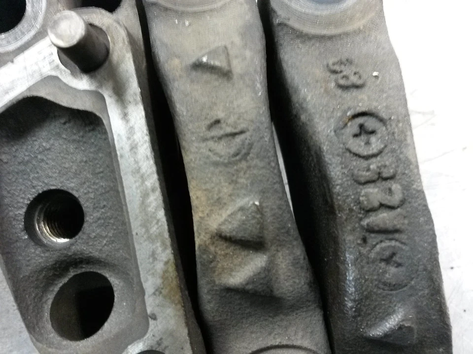 Tapas principales bloque motor para Ford Taurus 3.0 04-06 Foto 3 de 4