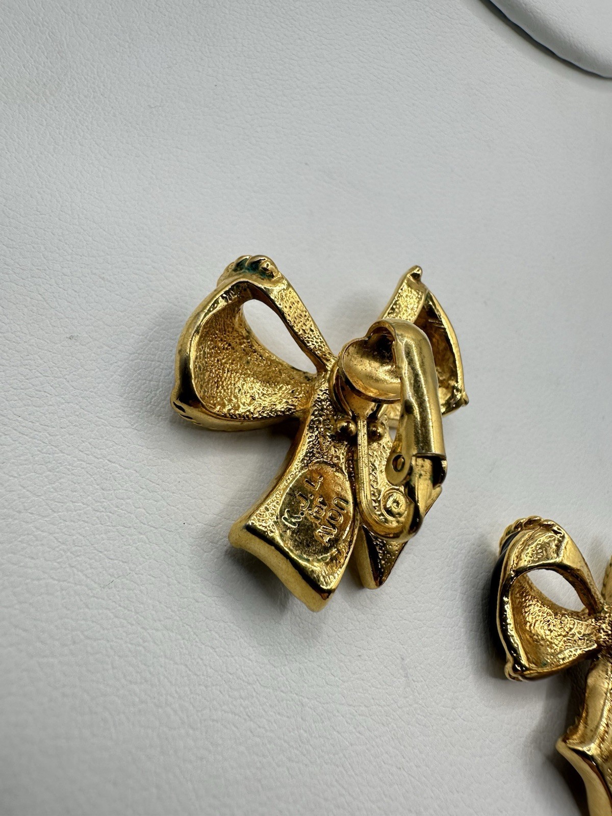 VTG Kenneth Jay Lane KJL Avon Black Enamel Gold T… - image 5