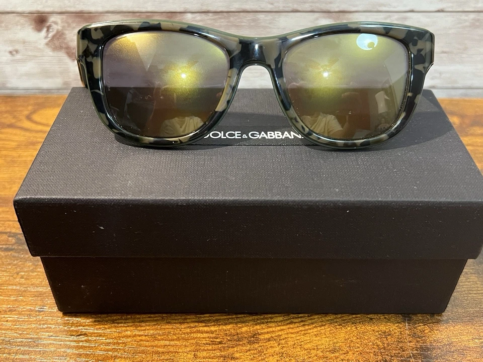 Nuevo DOLCE & GABBANA DG4284 3071/W7 54mm Verde Habana Gafas de sol Italia Unisex Foto 2 de 4