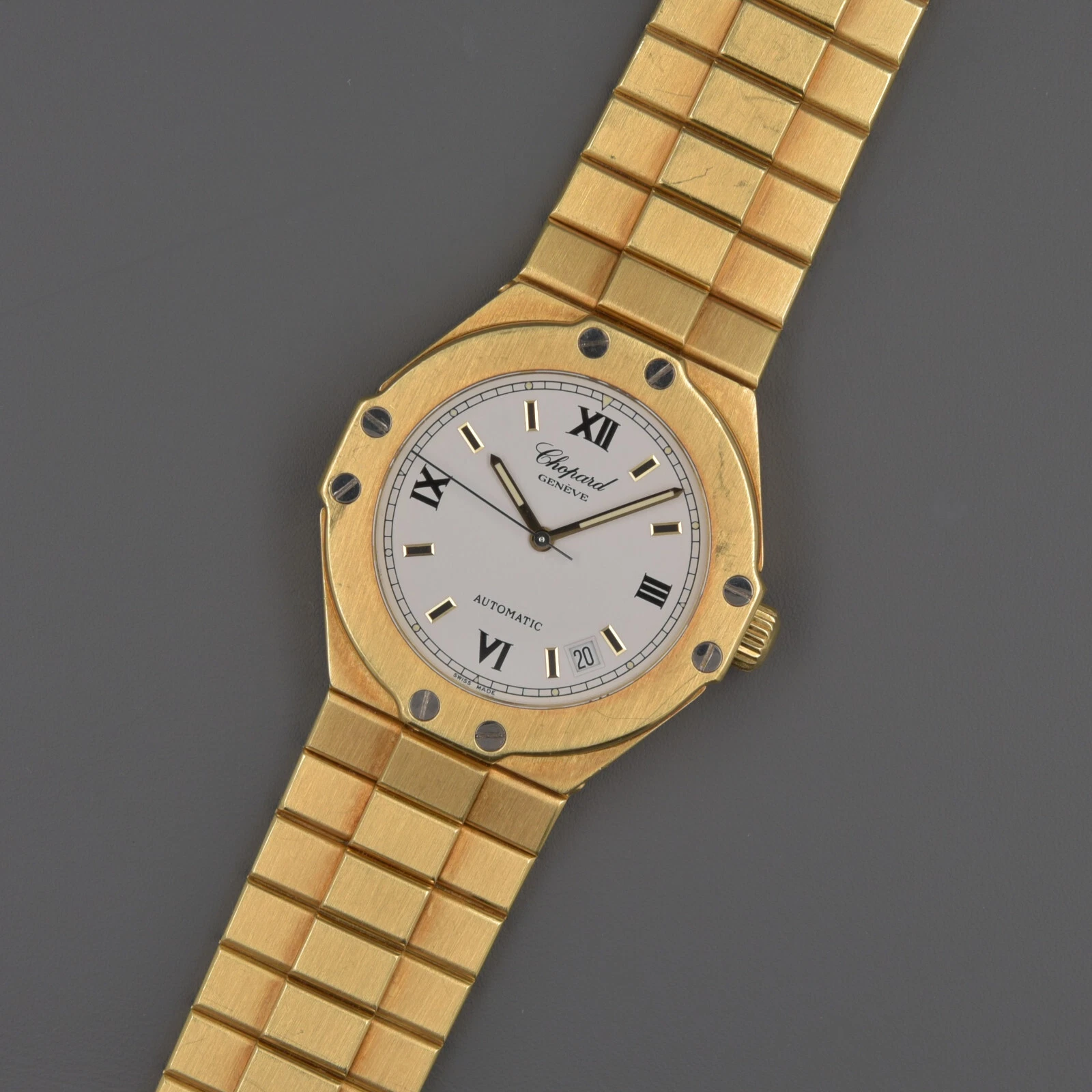 Chopard — Chopard St. Moritz Jumbo 2255 18K Yellow Gold Cal. 889 38mm
