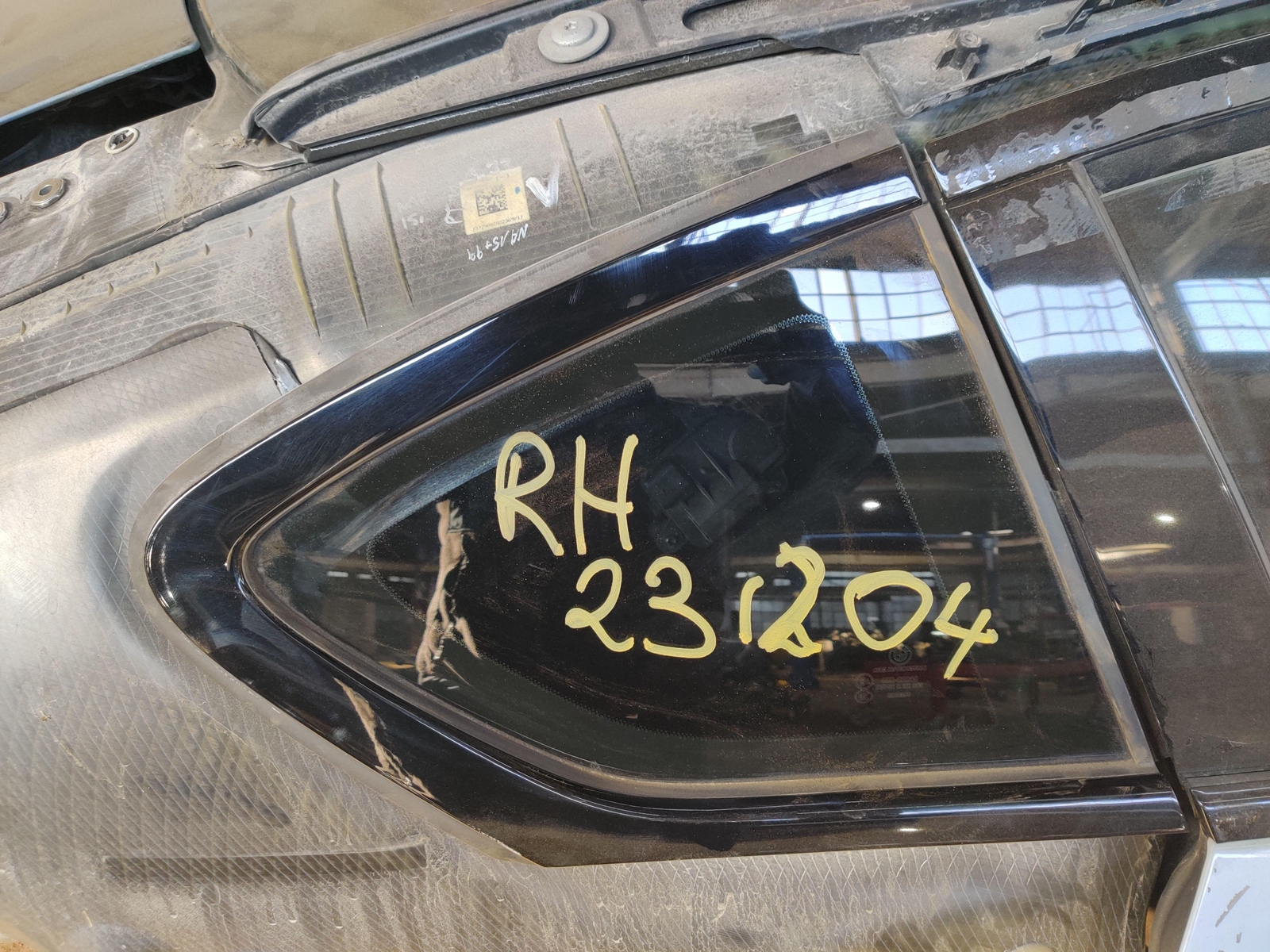 Rear Right Quarter Window Glass Panel 51377313014 OEM BMW i8 2014-19