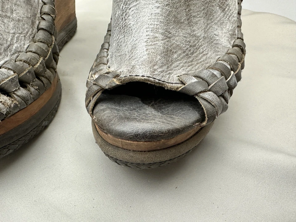 VERY VOLATILE 'Absolute' Braided Slingback Wedges w/4.5" High Wood Heels Sz. 10 — 第 3/4 张图片