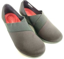 crocs women's busy day stretch asymmetrical wedge