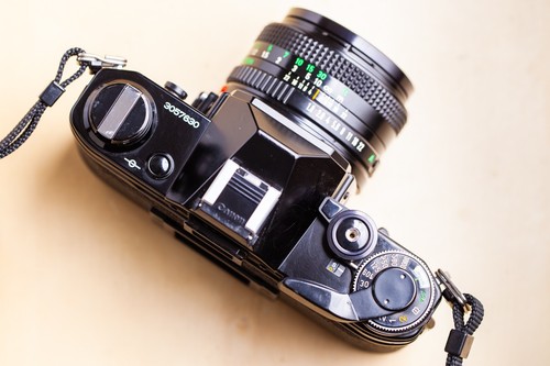 Rare Canon AE-1 Noir + 50mm f/1.8 FD + Filtre + Pile Black AE1 !! Super Offre !! - Photo 10/12