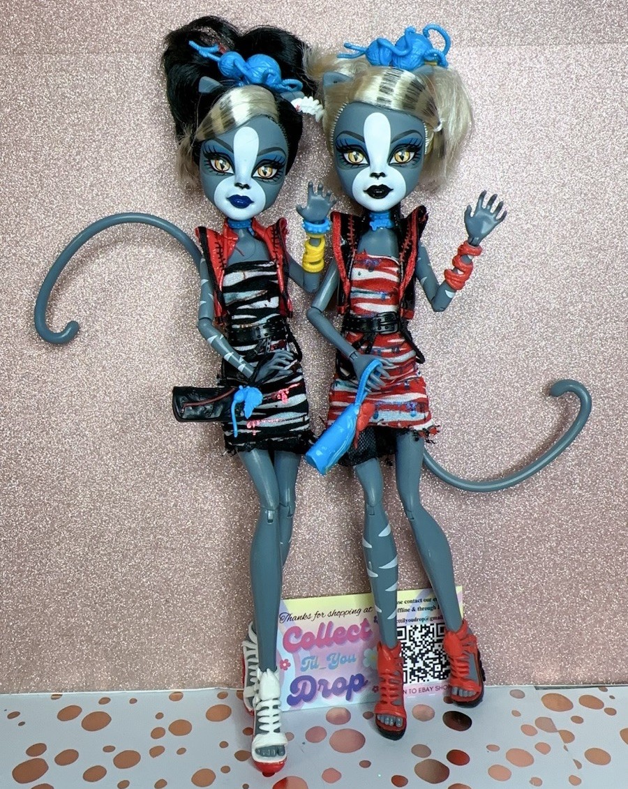 Monster High Zombie Shake Meowlody & Purrsephone Doll W/ Tail