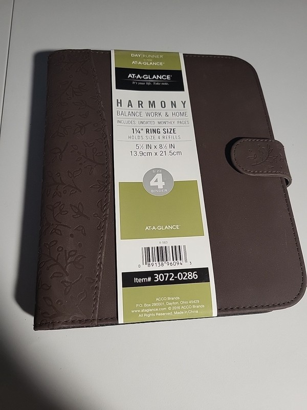 Day Runner At-A-Glance 1.25 Inch Ring, 5.5 Inch X 8.5 Inch, Size Four Binder. 