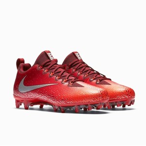 nike low cut football boots