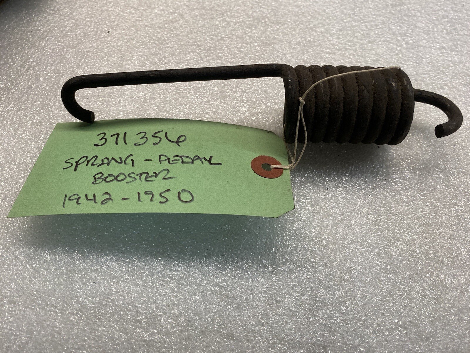1942 To 1950 Packard Transmission Clutch Pedal Booster Spring 371356