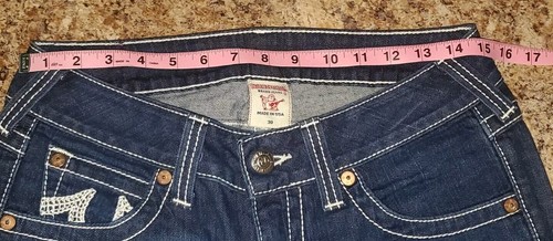 Pantalones de mezclilla True Religion de colección Becky costura recta solapa bolsillo talla 30x34 usados dos veces - Imagen 12 de 19
