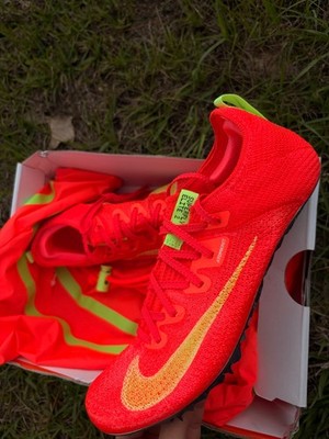 nike superfly elite 2 bright crimson brand new size 6 boys 7.5 women