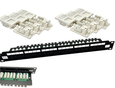 24 Wege Cat5e rechtwinkliges Datennetzwerk Ethernet Panel & Cat5e Euro's 12er Pack