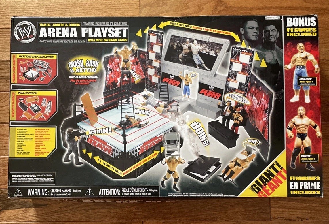 JAKKS WWE ARENA PLAYSET & HUGE ENTRANCE STAGE & TABLES LADDERS