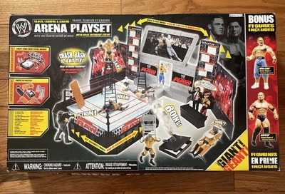 JAKKS WWE ARENA PLAYSET & HUGE ENTRANCE STAGE & TABLES LADDERS