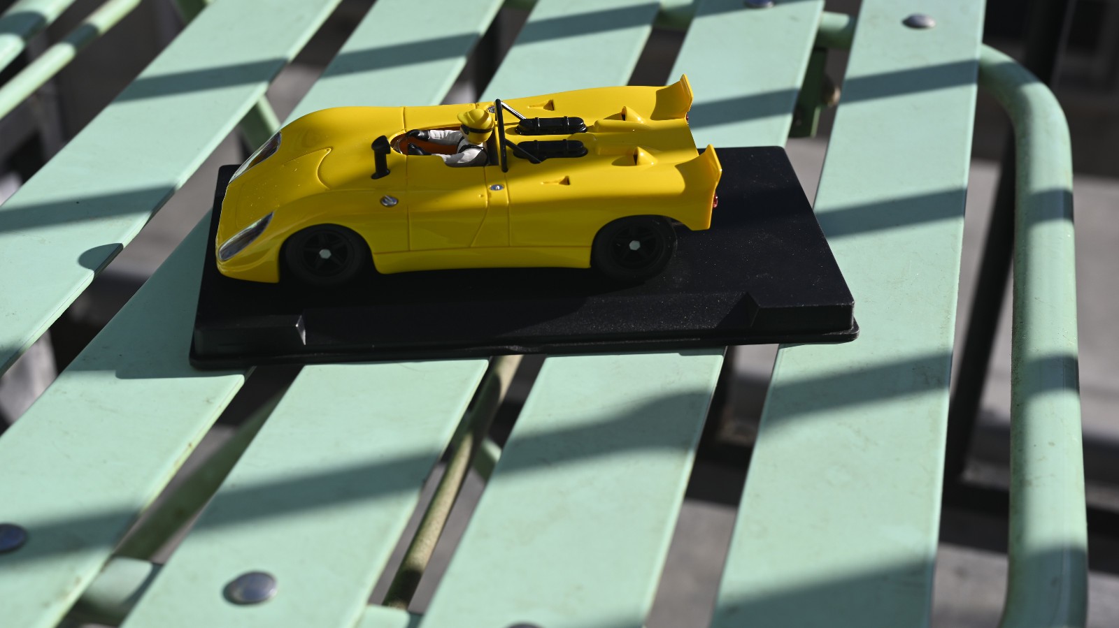 Porsche 908 KH Flunder Fly voiture électrique de circuit 1:32 pour vos soirées de course