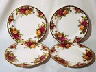 (4) Excellent ROYAL ALBERT 1962 OLD COUNTRY ROSES 6 1/4” Bread Plates