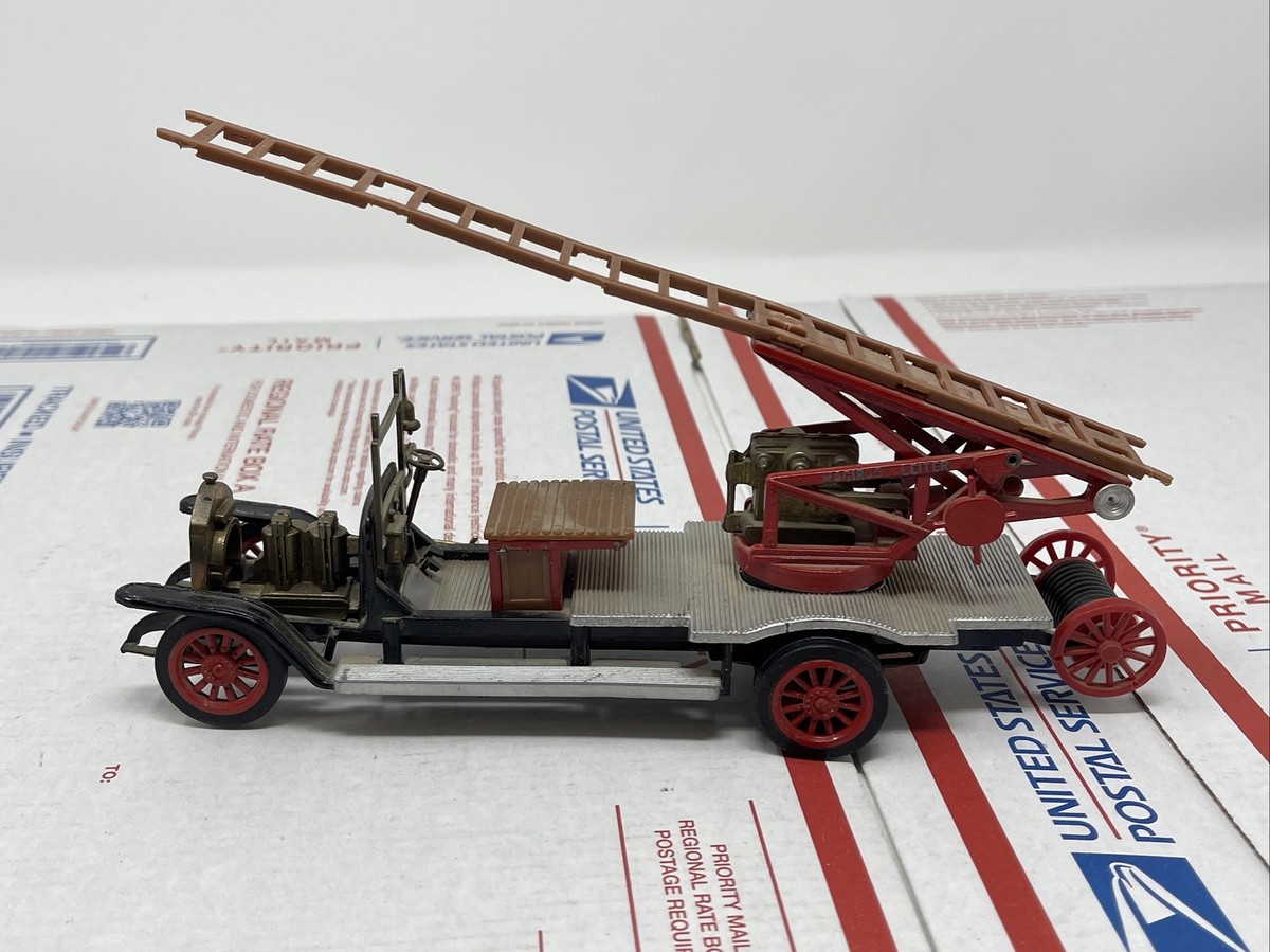 MINIATURE CAMION POMPIERS Magirus Deutz Mercur Hachette 1/43 EUR 10,00