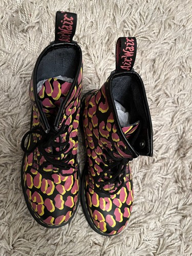Dr Martens 1460 leopard pink panther cat print 8 eye ankle boots UK 5 + Bag RARE - Foto 3 di 11