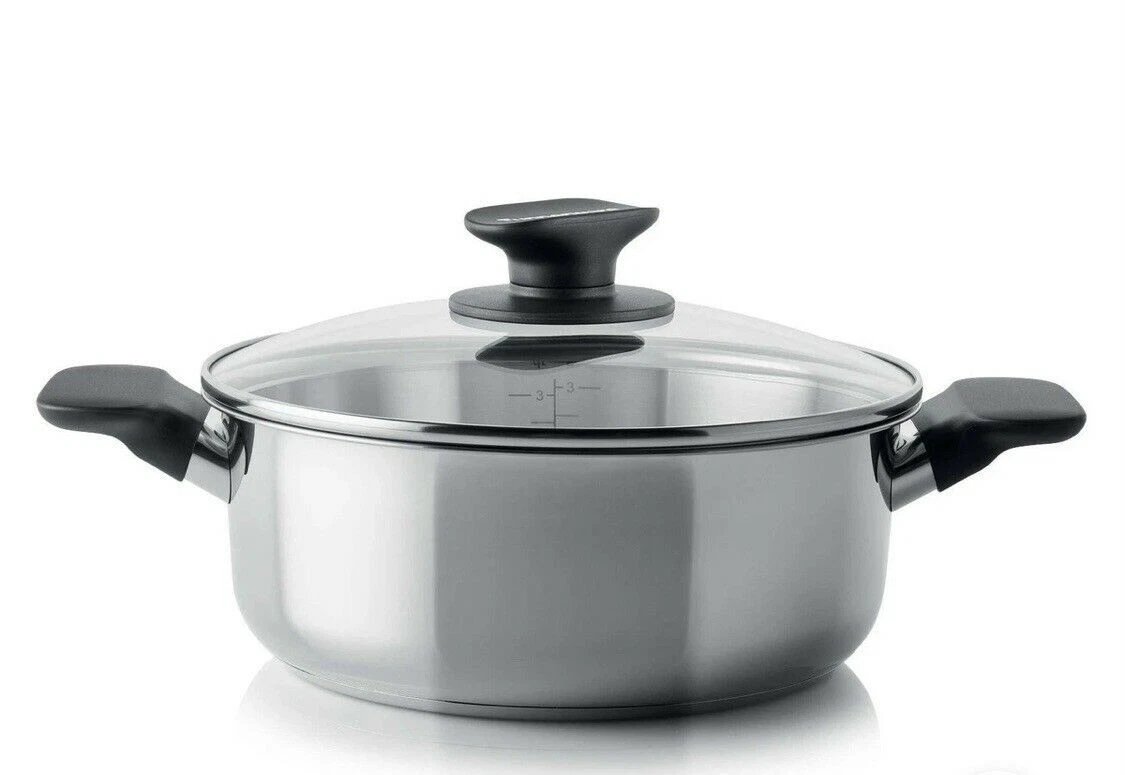 Tupperware Daily Universal Cookware 4.2 Qt / 4 L Stockpot with Glass Cover New