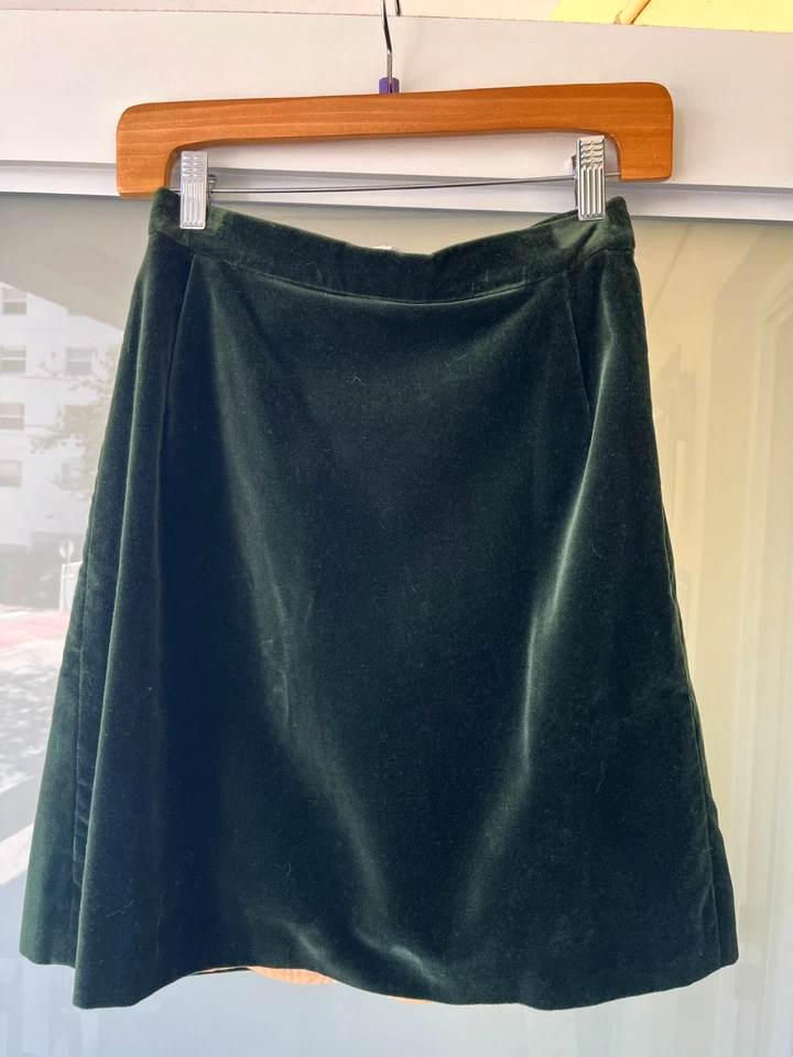 Vivienne Westwood Women's Vintage Suit from the 90s | Forest Green Velvet - Image 3 of 4