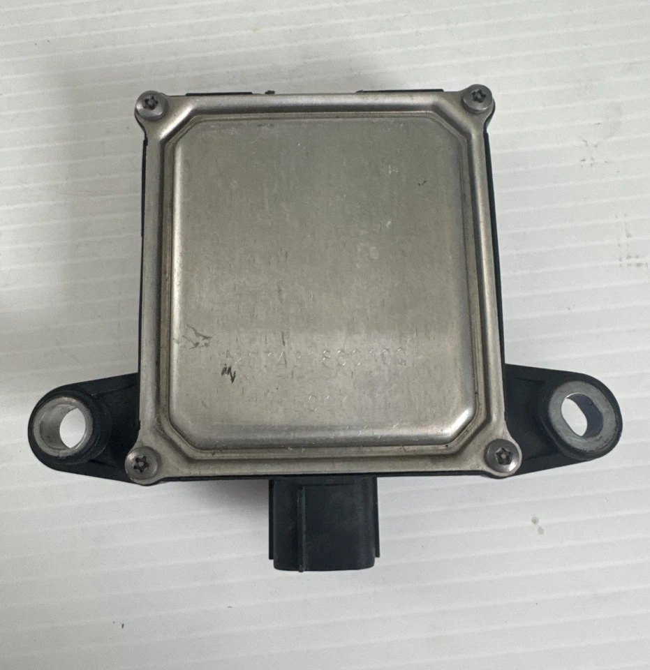 2017 - 2020 Toyota Sienna Blind Spot Radar Sensor 88162-08030 OEM K0047 - Image 2 of 4