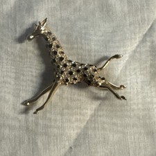 Vintage Rhinestone Gold Tone Giraffe Brooch Pin Jewelry JS-2