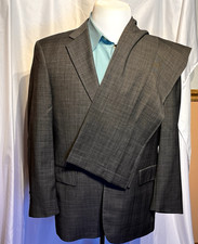 Jos A Bank Signature Coll 100 Wool Gray Plaid 2 Pc Suit 41R Pants 34X31" Cuffs