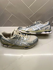ASICS GEL-NYC 2055 Cream Dolphin Grey Men  s Size 12 Sneakers 1203A542
