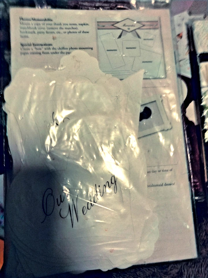 Creative Memories Boda Ramo Romance Troquelado Álbum de Recortes Pegatinas Púrpura 12" Foto 3 de 4