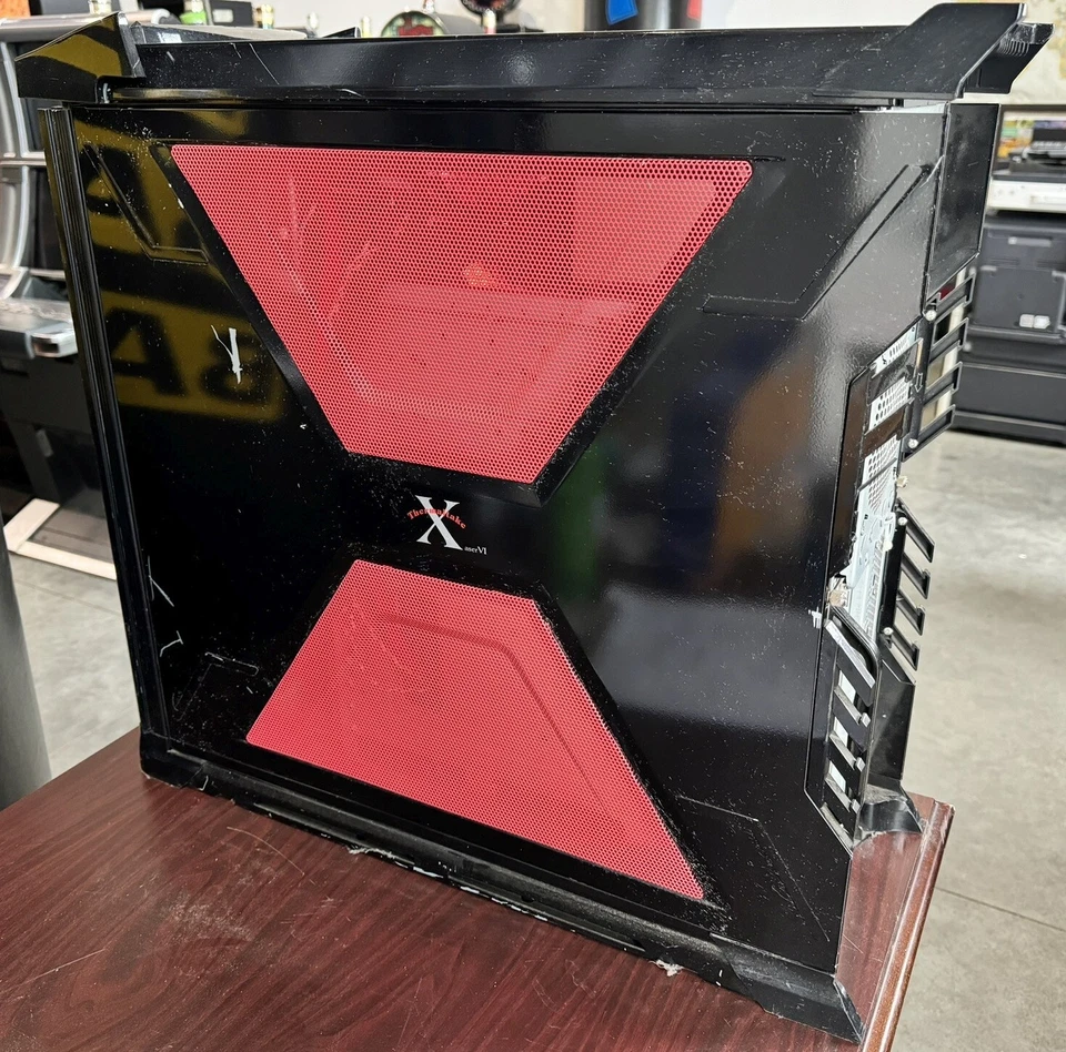 Thermaltake Xaser VI Case w/ Server Hardware - Image 3 of 4