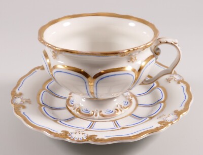 KPM Berlin Prunktasse Untertasse Gold und Blau 1847-1849 Pfennigmarke 1. Wahl