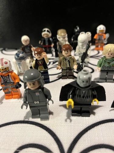 ENDOR REBELS 19 LEGO MINIFIGURE LOT Han Solo, Darth Vader R2D2 Troopers Etc - Picture 2 of 3