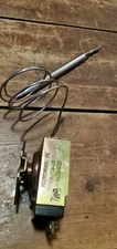 Toastmaster 1429A8725 Thermostat 425F Fixed Temperature Robertshaw EA3-161-24