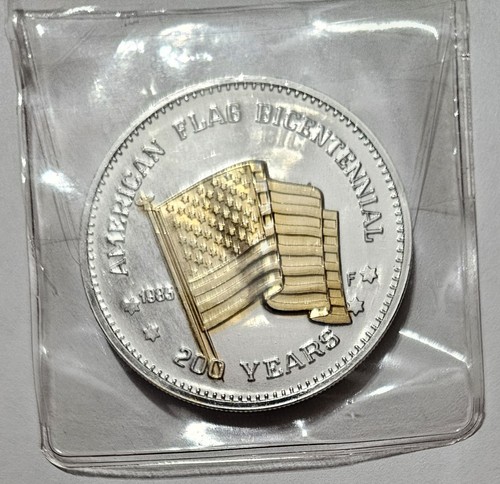 Vintage American Flag Bicentennial  200 Years 1985 Coin Double Eagle Commerative