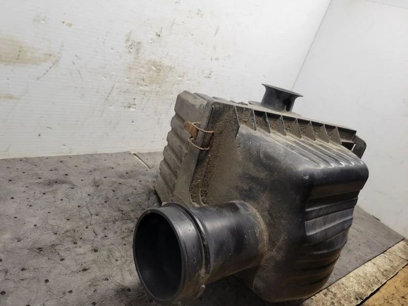 2004-2011 Ford Ranger Air Cleaner Intake Filter Box 4.0L Assembly OEM - Image 2 of 4