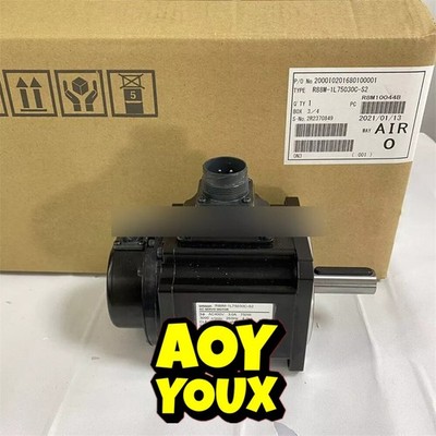 Omron R88M-1L75030C-S2 Servo Motor New In Box Expedited Ship 1PCS
