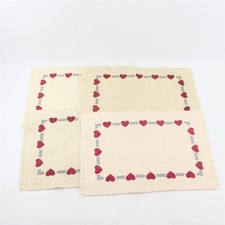 Set of 4 Vintage Unbranded Off-White Thick Woven Placemats w/Heart Design