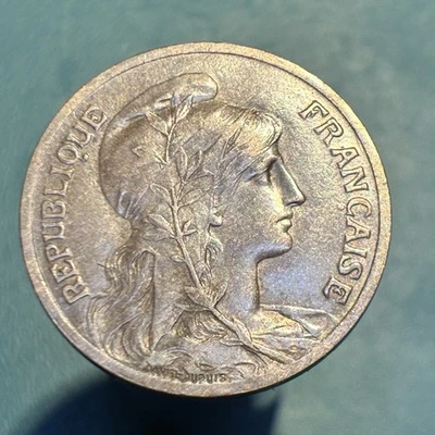 aUNC - 1900 - France 5 Centimes - Attractive Copper Coin! - Image 1 of 2