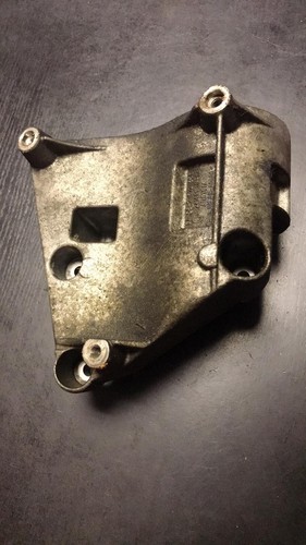 BMW 5 Benzin Klimakompressor Halterung Riemenspanner E60 7512556