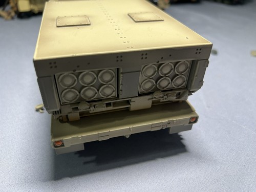 Forces Of Valor 1/32 M270 MULTIPLE LAUNCH ROCKET SYSTEM BAGHDAD 2003 - Picture 8 of 16