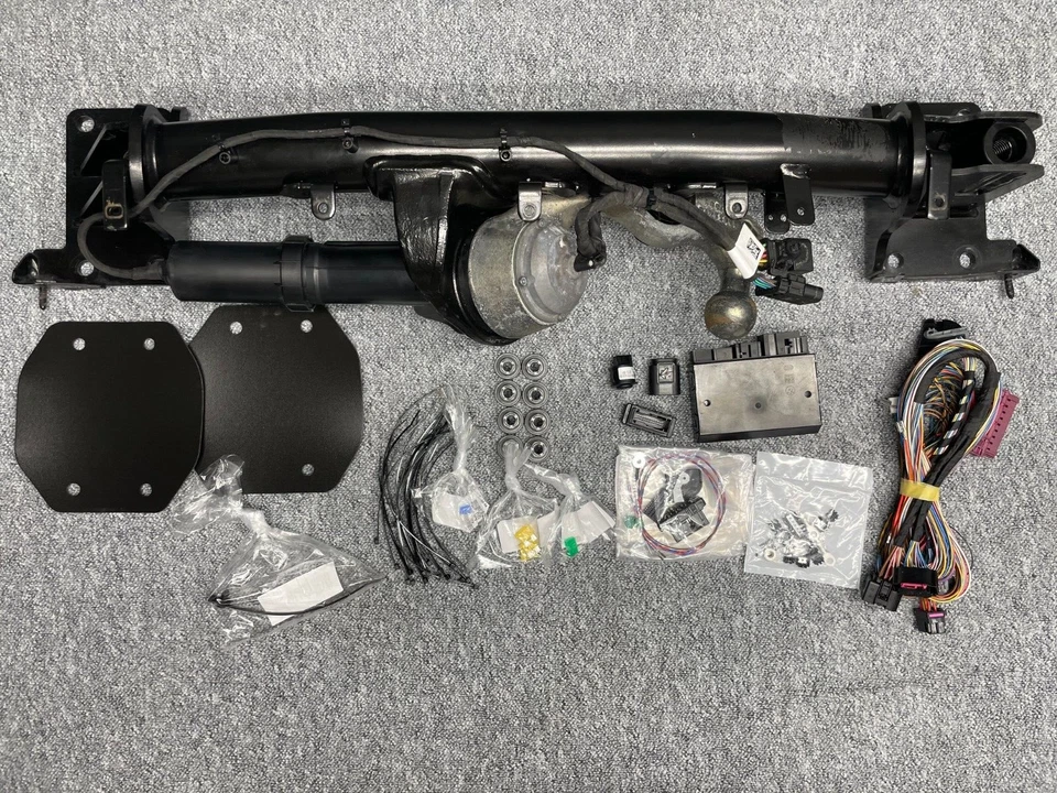 BMW X5M G05 F95 SET TRAILER TOW HITCH ELECTR. SWIVELLING 71606889275 ORIGINAL - Image 2 of 4