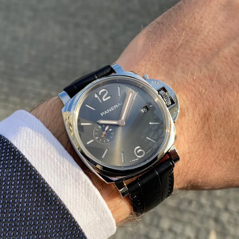 Panerai — Panerai Luminor Due - PAM01250