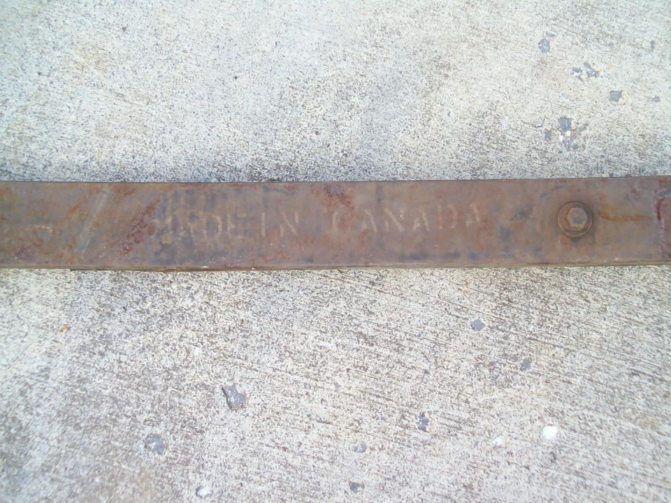 NOS MoPar 1973 73 Chrysler Newport traseira LEAF SPRING 3643626 - Imagem 4 de 4