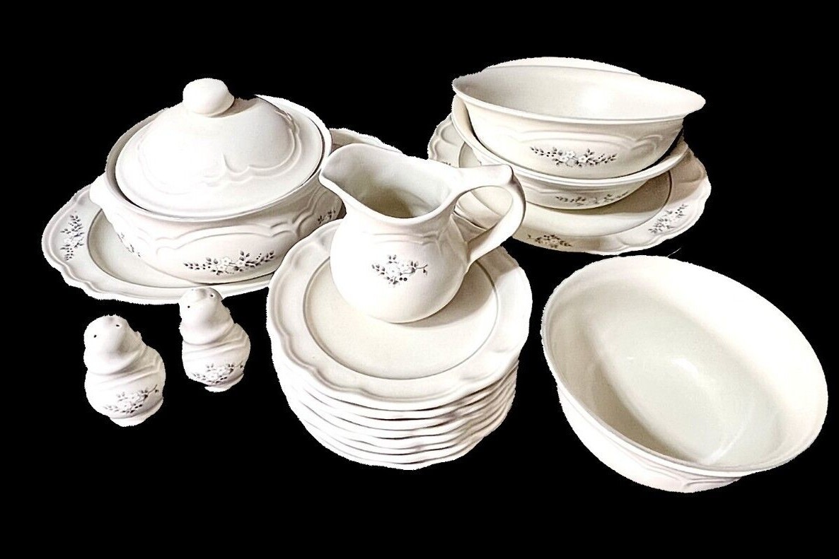 Pfaltzgraff Heirloom White Flowers Grey Beige Dinnerware Serveware
