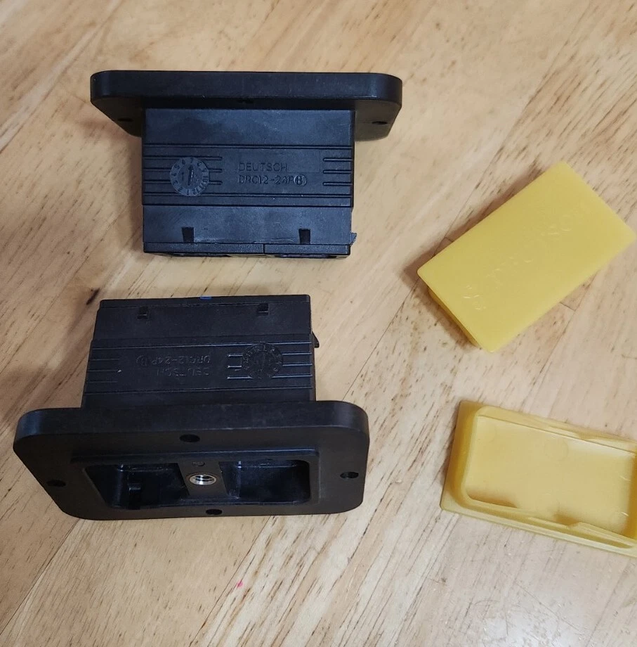 WOW Deutsch TE Connectivity DRC12-24PB Connector - 24  Pin  New (1pc) Lowest $ - Image 2 of 2