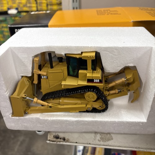 NZG No 451 Caterpillar Cat D9R track Type Bulldozer Ripper Blade Made ...