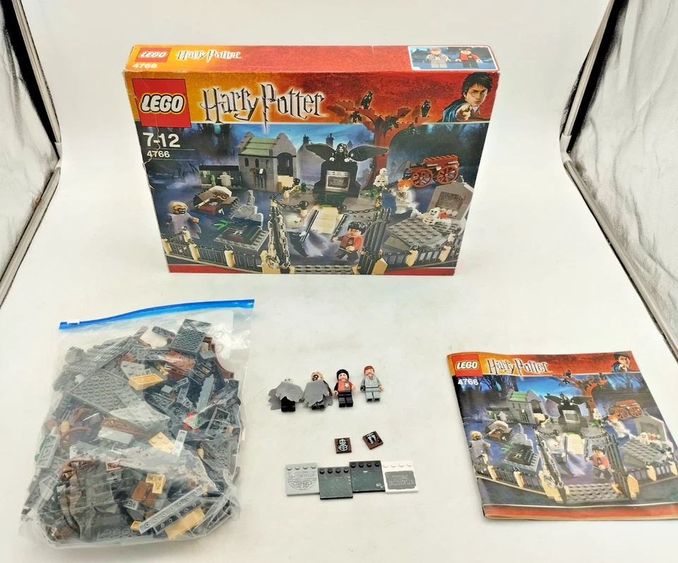 LEGO 4766 Graveyard Duel OVP BOX Harry Potter Figuren selten - Bild 1 von 4