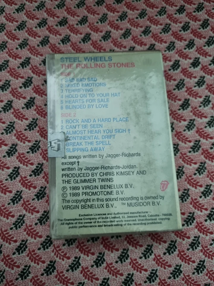 The Rolling Stones Steel Wheels INDIA MADE CLAMSHELL CASSETTE  - Image 4 of 4