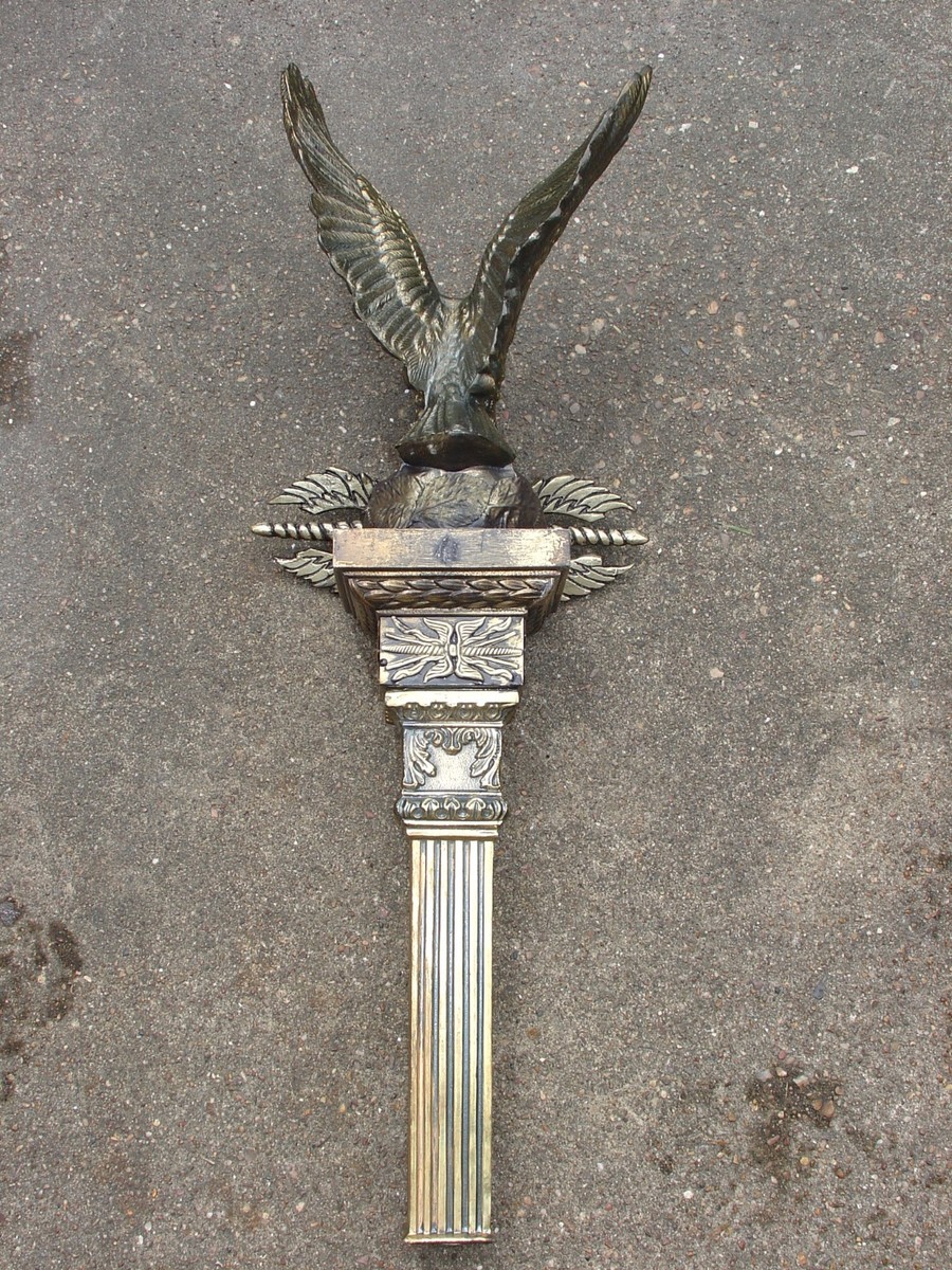 Roman Eagle Standard Replica An Iron Age Olive Pit In England – The