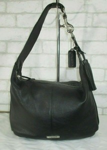 coach avery leather hobo shoulder bag