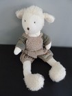 W7. DOUDOU MOULIN ROTY la grande famille MOUTON BLANC SALOPETTE BEIGE 32cm TTBE